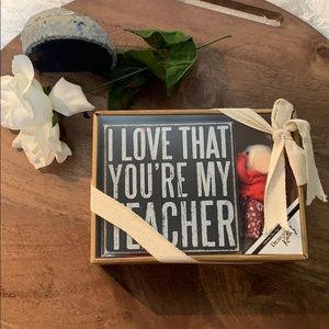 Teacher Appreciation Sign w/ felt mouse.